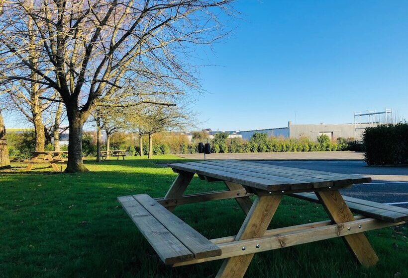 호텔 Kyriad Lisieux