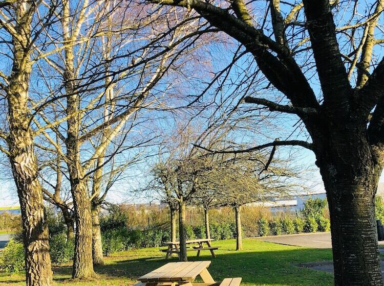 호텔 Kyriad Lisieux