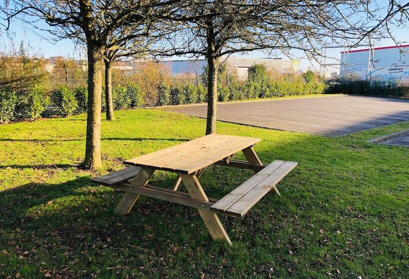 호텔 Kyriad Lisieux