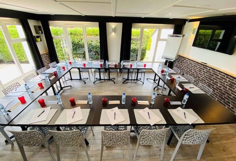 호텔 Kyriad Lisieux