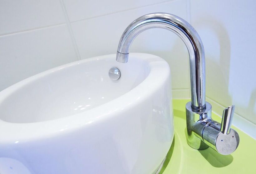 酒店 Kyriad Lyon Est  Saint Bonnet De Mure