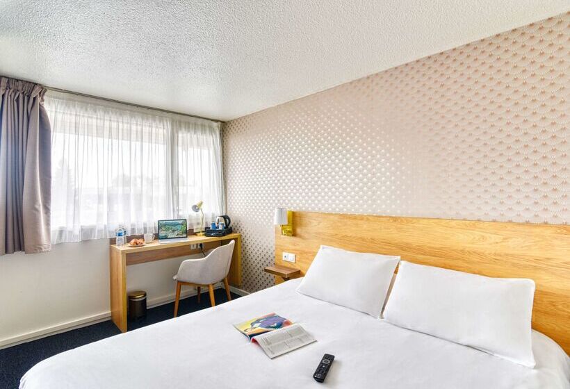 בית מלון כפרי Kyriad Montauban Sud  Albasud