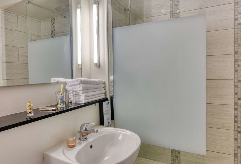 בית מלון כפרי Kyriad Montauban Sud  Albasud