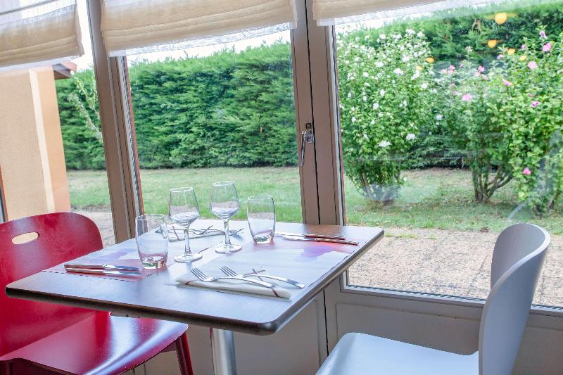 בית מלון כפרי Kyriad Montauban Sud  Albasud