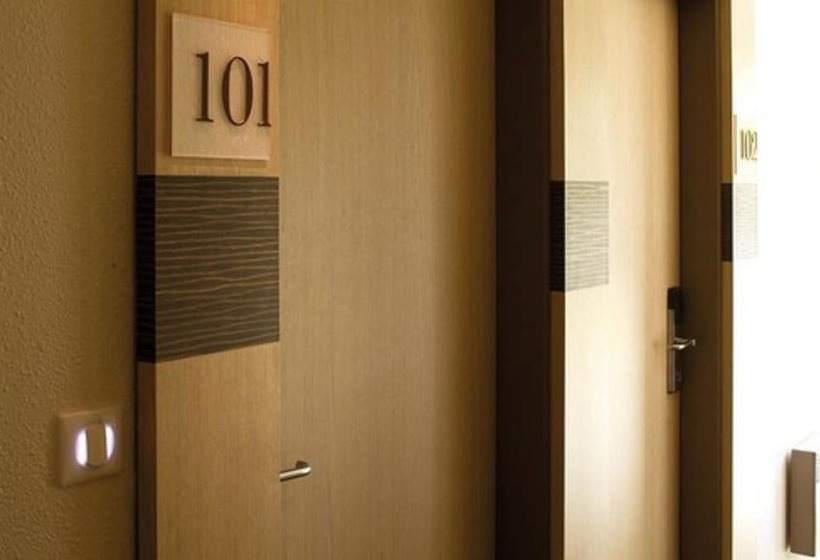 בית מלון כפרי Kyriad Nantes Sud  Bouaye Aeroport