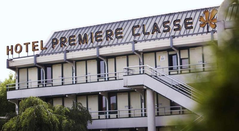 فندق Kyriad Niort   La Crèche