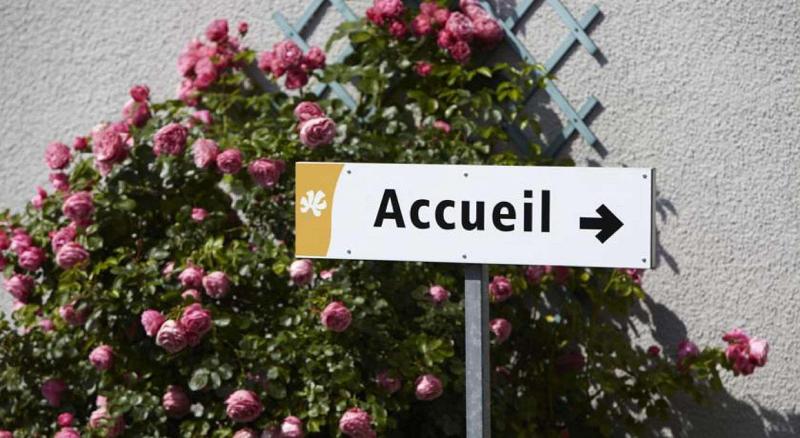 فندق Kyriad Niort   La Crèche