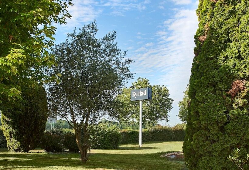 فندق Kyriad Niort   La Crèche