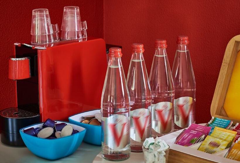 فندق Kyriad Niort   La Crèche