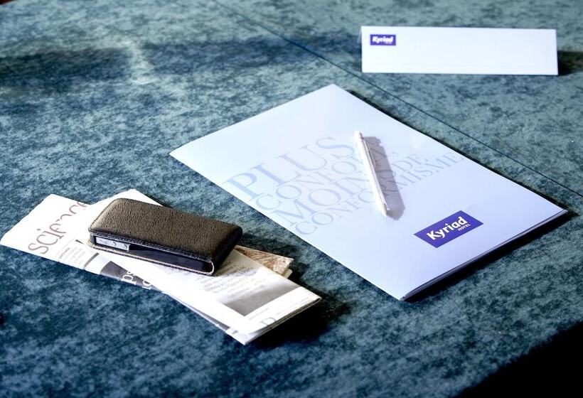 فندق Kyriad Niort   La Crèche