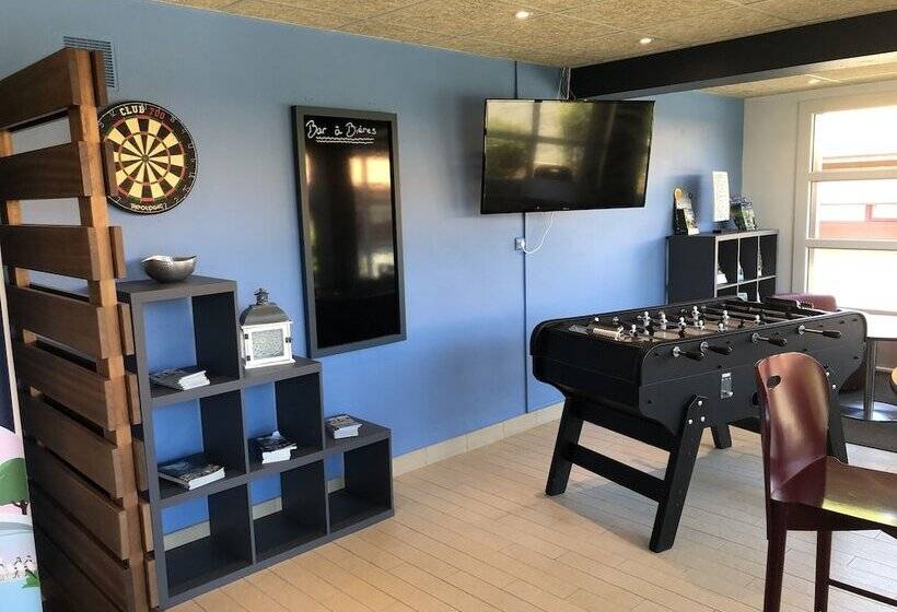 בית מלון כפרי Kyriad Niort   La Crèche