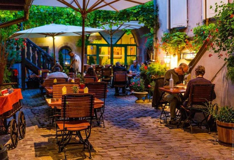 فندق La Cour Du Bailli Suites & Spa