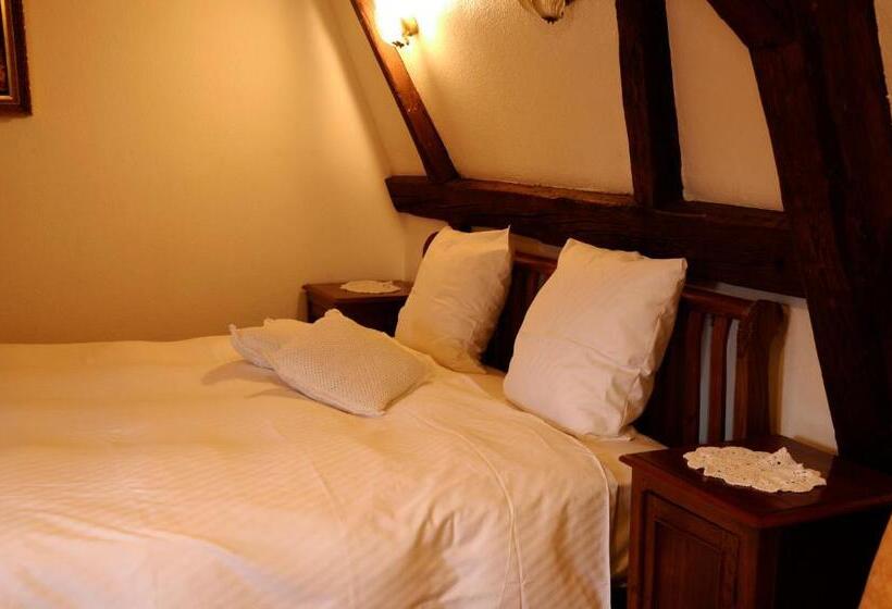 فندق La Cour Du Bailli Suites & Spa