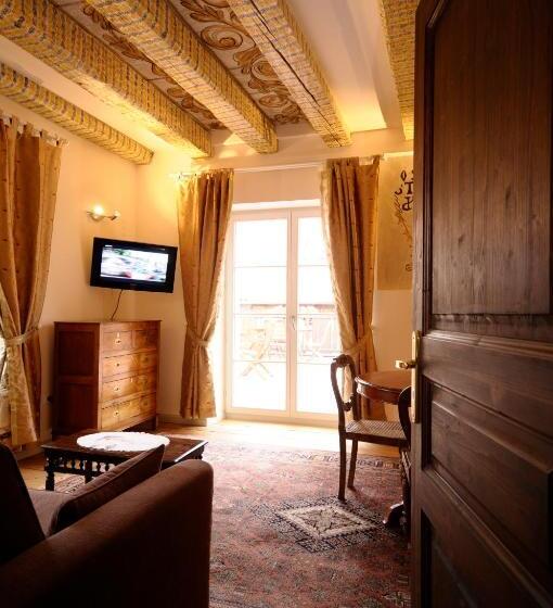 فندق La Cour Du Bailli Suites & Spa