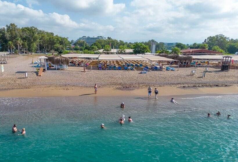 Linda Resort