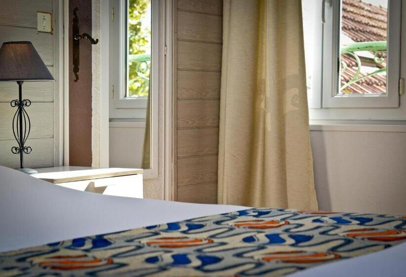 호텔 Logis Hostellerie Du Neez
