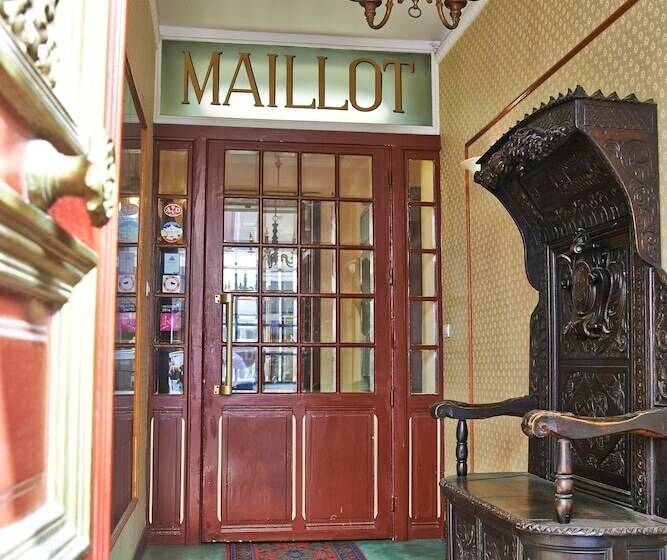 Отель Maillot