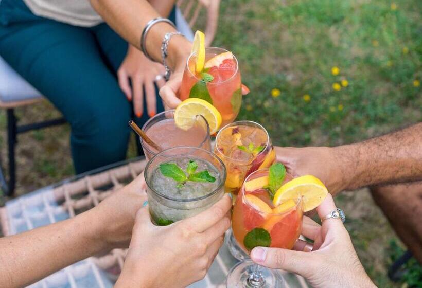 هتل Mercure Bordeaux Chateau Chartrons