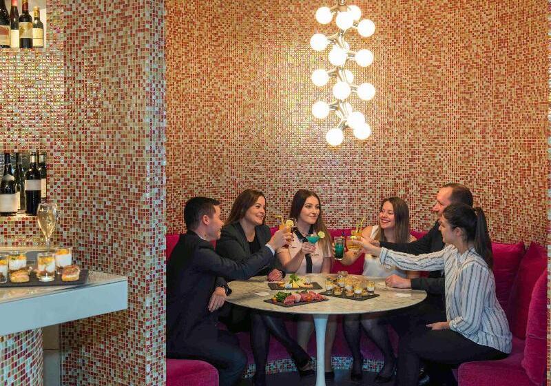 هتل Mercure Paris Vaugirard Porte De Versailles