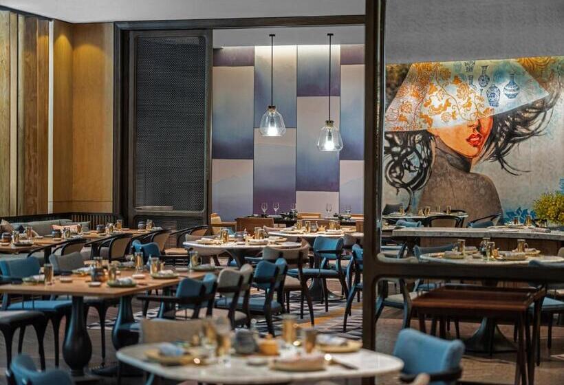 هتل New World Saigon