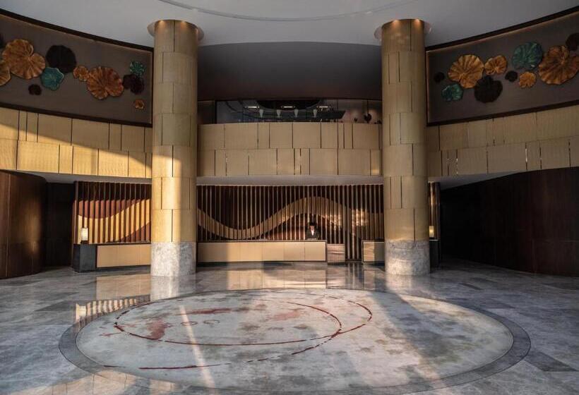 هتل New World Saigon