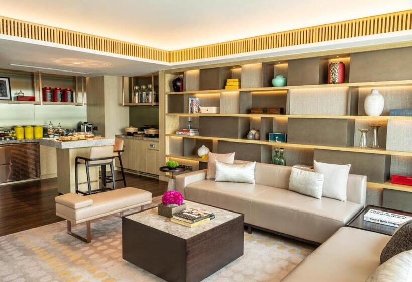 هتل New World Saigon