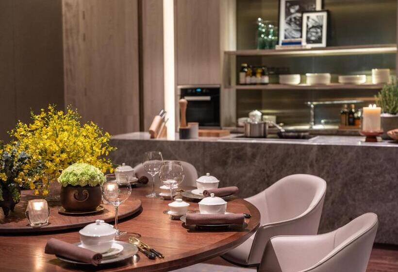 هتل New World Saigon