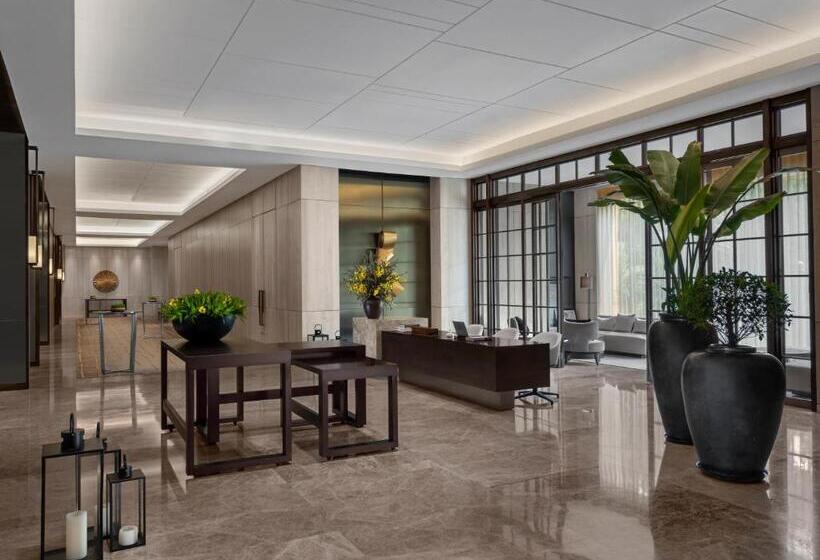 هتل New World Saigon