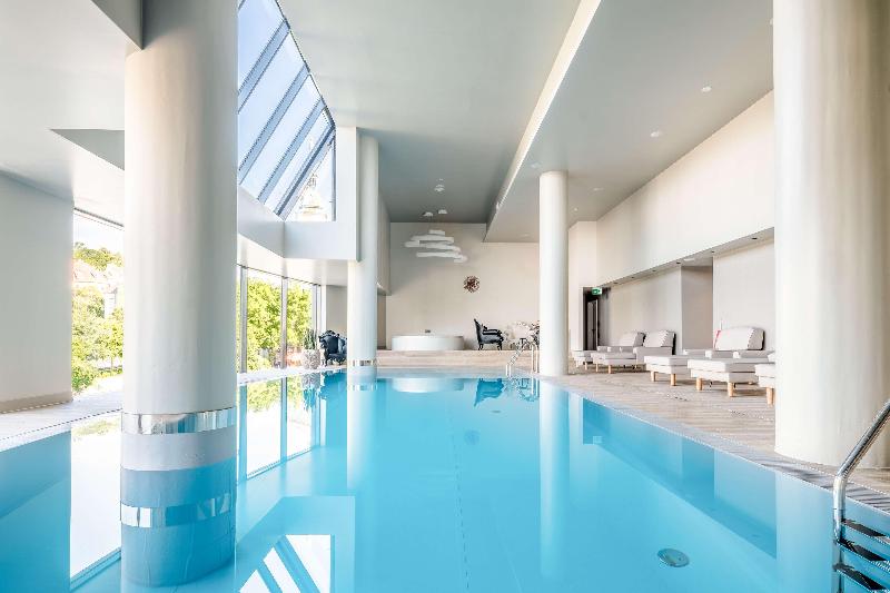 هتل Park Inn By Radisson Danube Bratislava