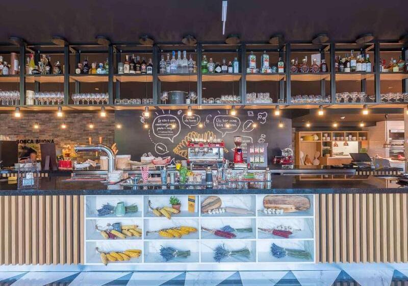 هتل Park Inn By Radisson Danube Bratislava