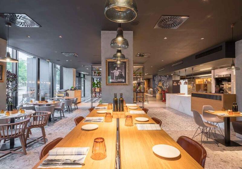 هتل Park Inn By Radisson Danube Bratislava