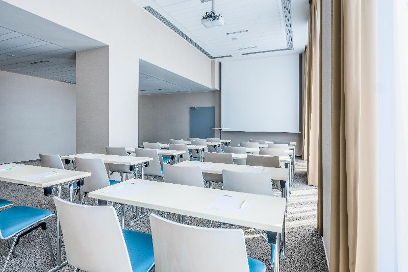 هتل Park Inn By Radisson Danube Bratislava