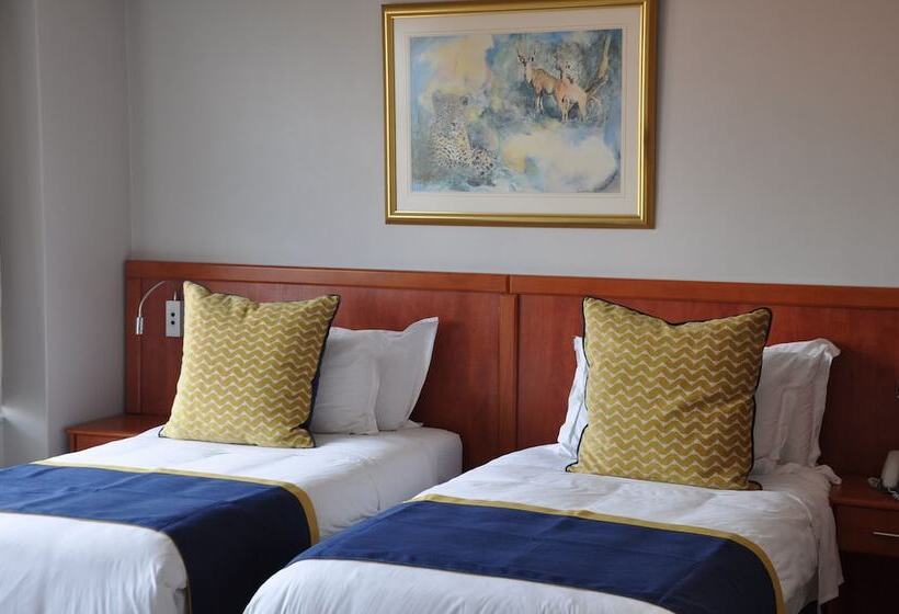 Отель Parliament