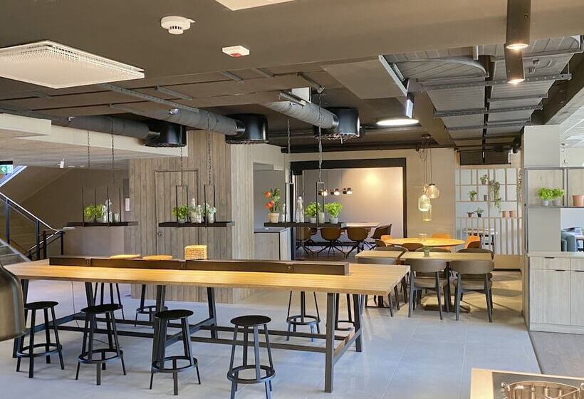 فندق Pilot Airport