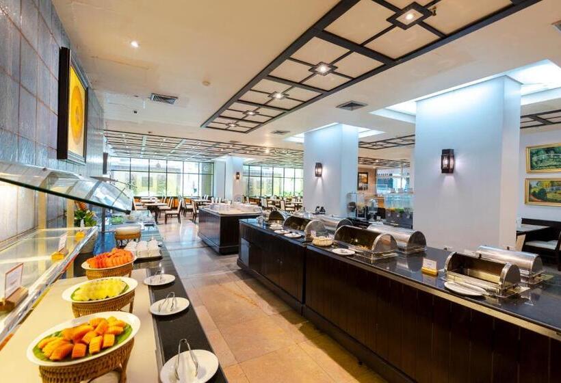 هتل Pinnacle Lumpinee Park