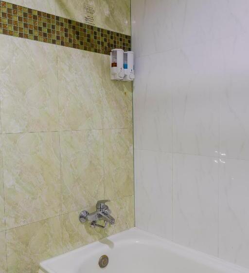 هتل Pinnacle Lumpinee Park