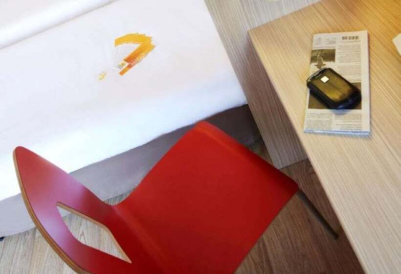 בית מלון כפרי Premiere Classe Auxerre