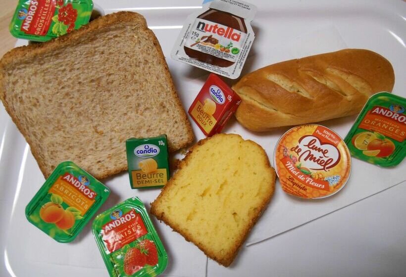 Отель Première Classe Montluçon Saint Victor