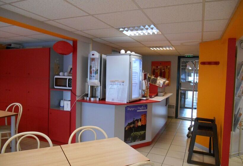 Отель Première Classe Montluçon Saint Victor