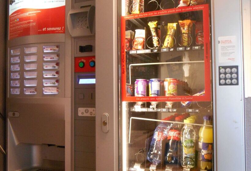 Отель Première Classe Montluçon Saint Victor