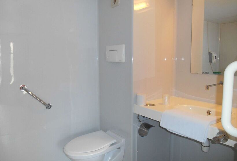 Отель Première Classe Montluçon Saint Victor