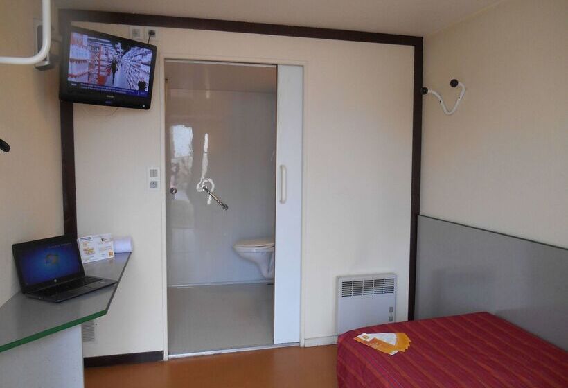 Отель Première Classe Montluçon Saint Victor