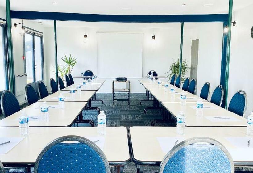 בית מלון כפרי Restaurant Kyriad de Péronne