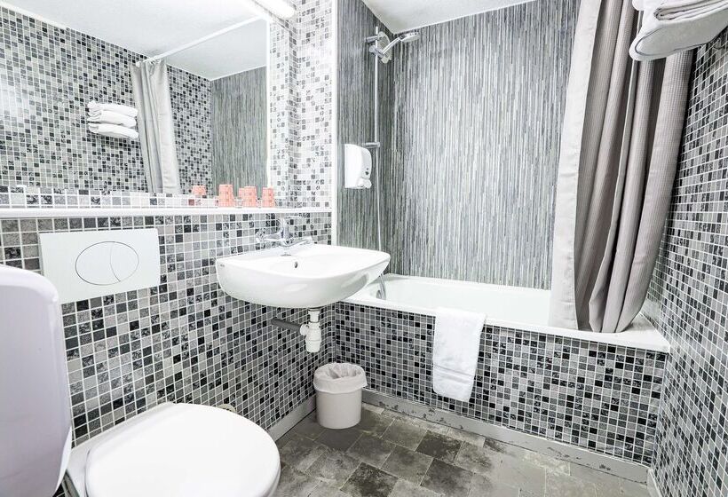 בית מלון כפרי Restaurant Kyriad de Péronne