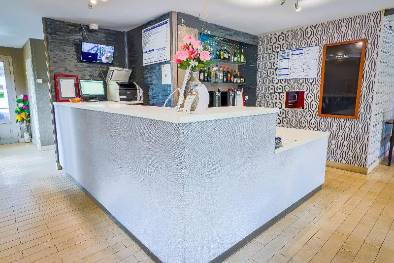 בית מלון כפרי Restaurant Kyriad de Péronne