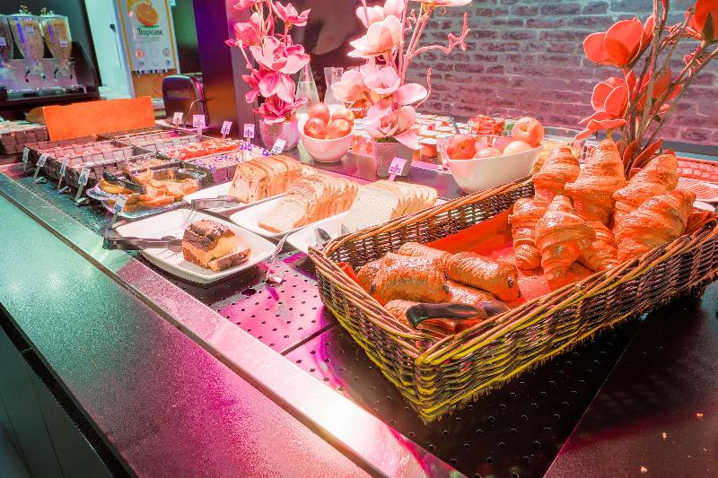 בית מלון כפרי Restaurant Kyriad de Péronne