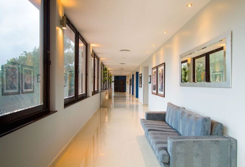 San Lameer Hotel And Spa