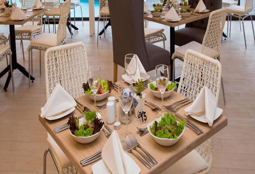 San Lameer Hotel And Spa