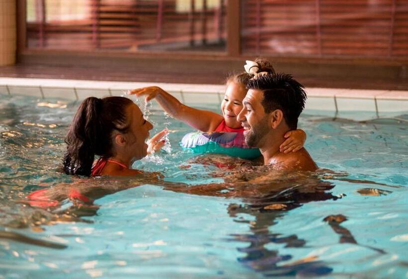 בית מלון כפרי Savoy