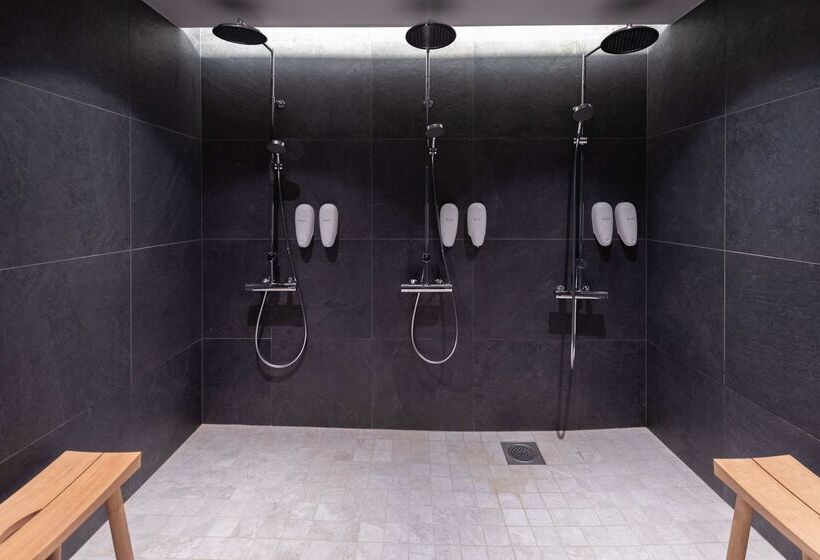 فندق Scandic Helsinki Aviacongress